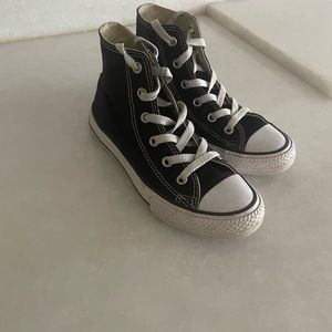 High top converse size US 13. Great condition.